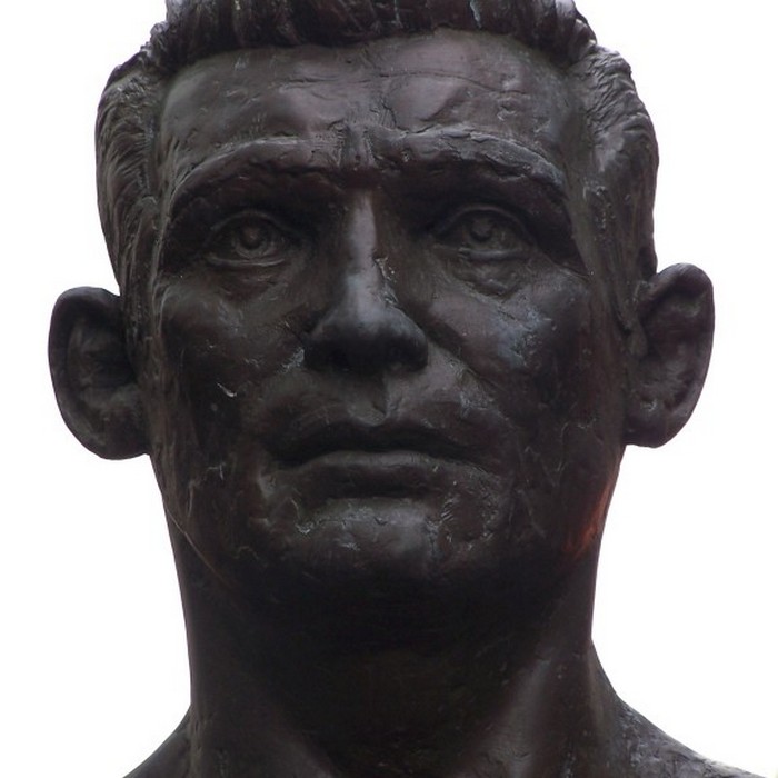 Howard Winstone