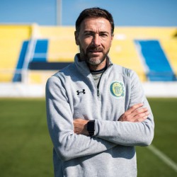 Kily González portrait