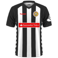 Uniforme de Nacional