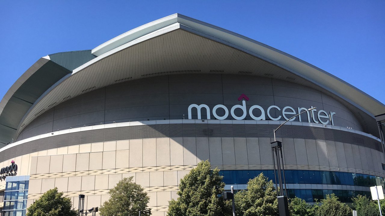 Moda Center photo 1