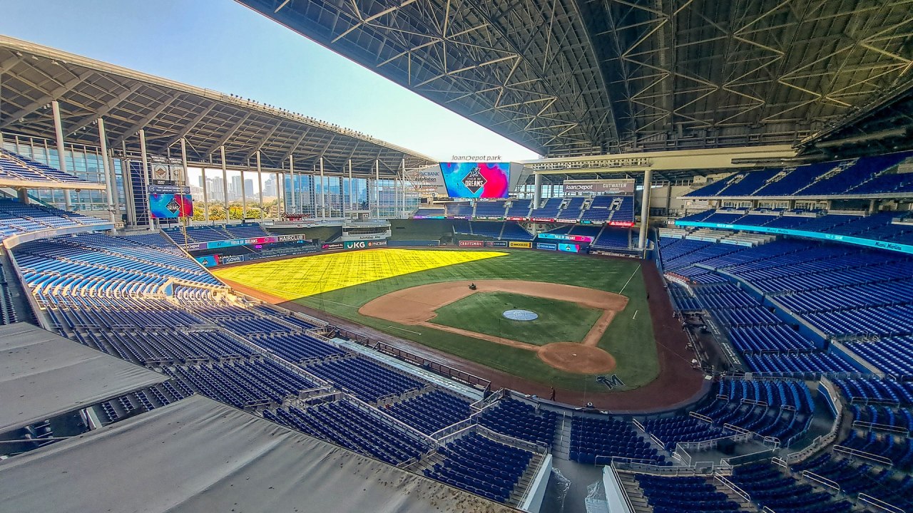 LoanDepot Park photo 1